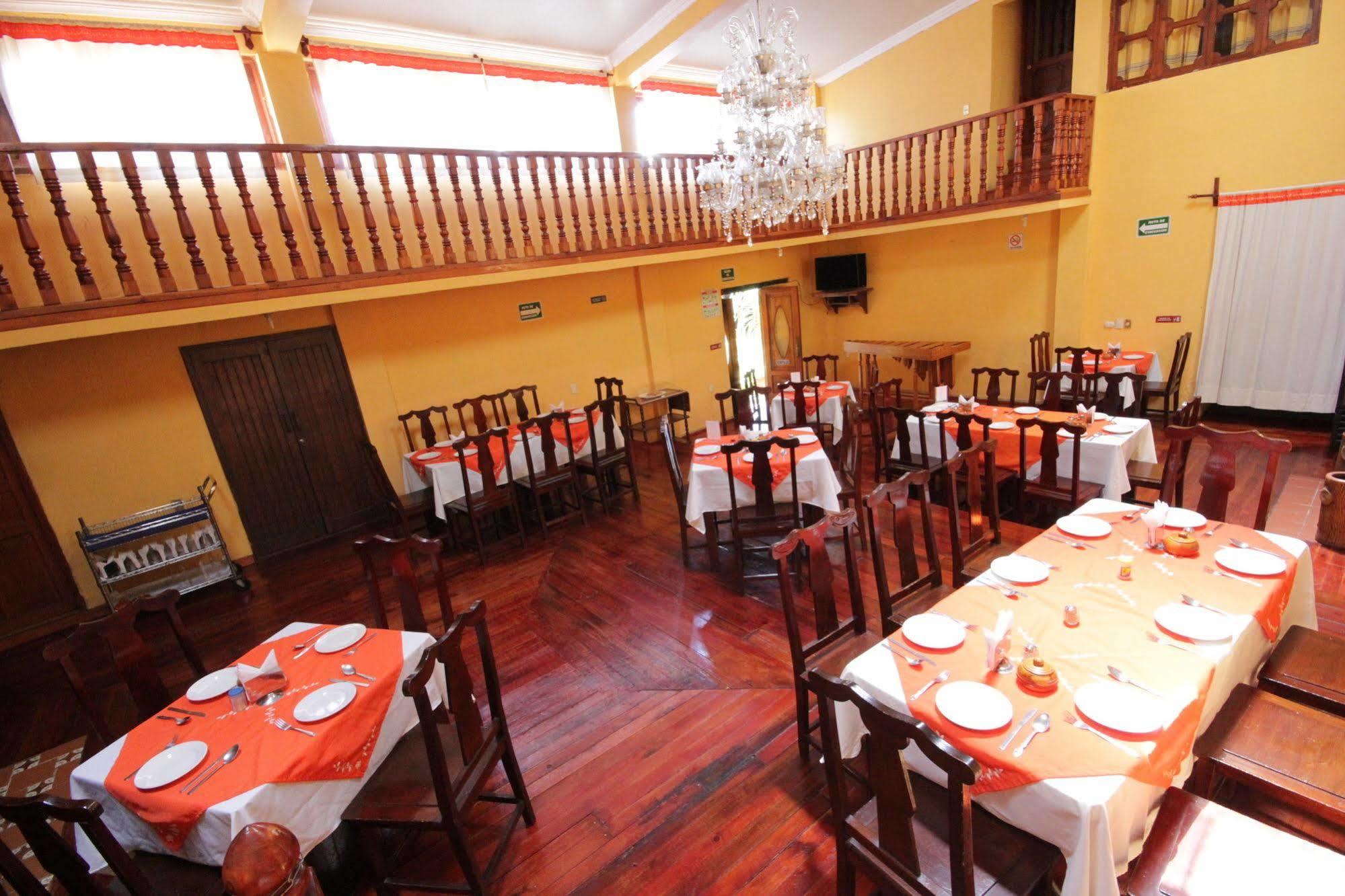 Hotel Plaza Santo Domingo San Cristobal de las Casas Exterior foto
